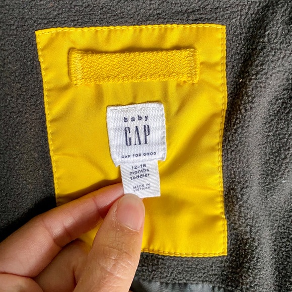 Gap Kids Puffer Vest 12-18 months - Picture 4 of 6